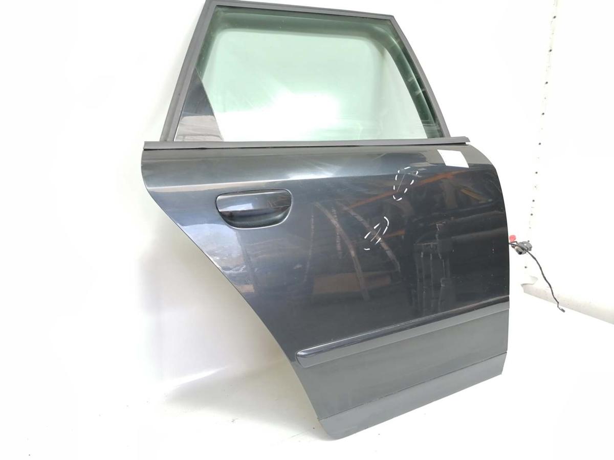 Audi A4 8E original Tür hinten rechts Kombi LZ9W Ebonyschwarz Bj.2002 Audi A4 8E original Tür hinten rechts Kombi LZ9W Ebonyschwarz Bj.2002